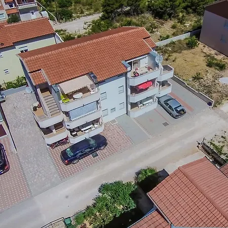 Sunny Days * Vodice